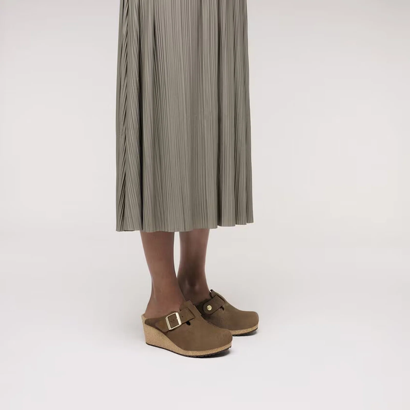 Birkenstock Fanny Narrow Wedge Clog (Women) - Dark Tea Suede - Image 6