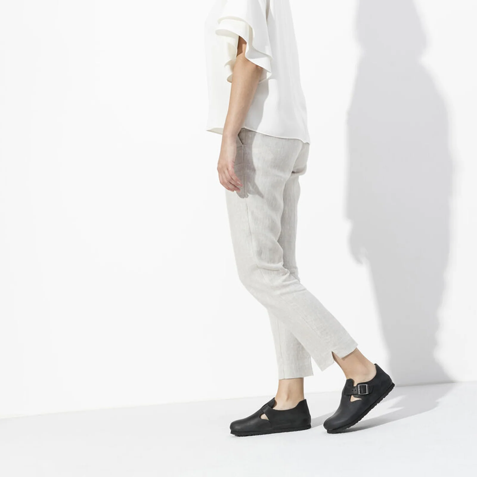 Birkenstock London Clog (Unisex) - Black Oiled Leather - Image 5