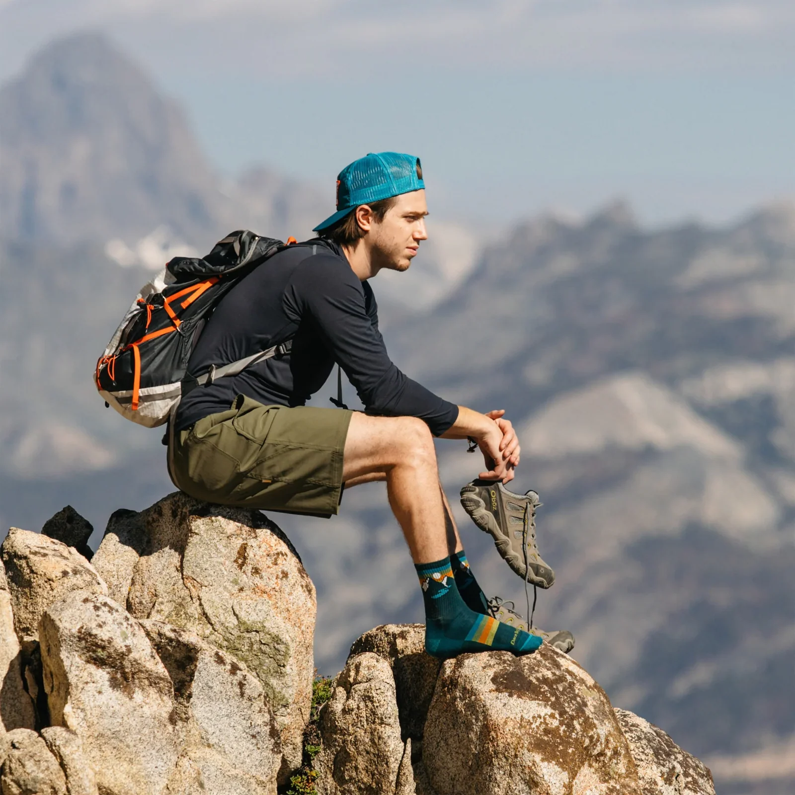 Darn Tough Sunset Ridge Lightweight Micro Crew Sock with Cushion (Men) - Bottle - Image 4