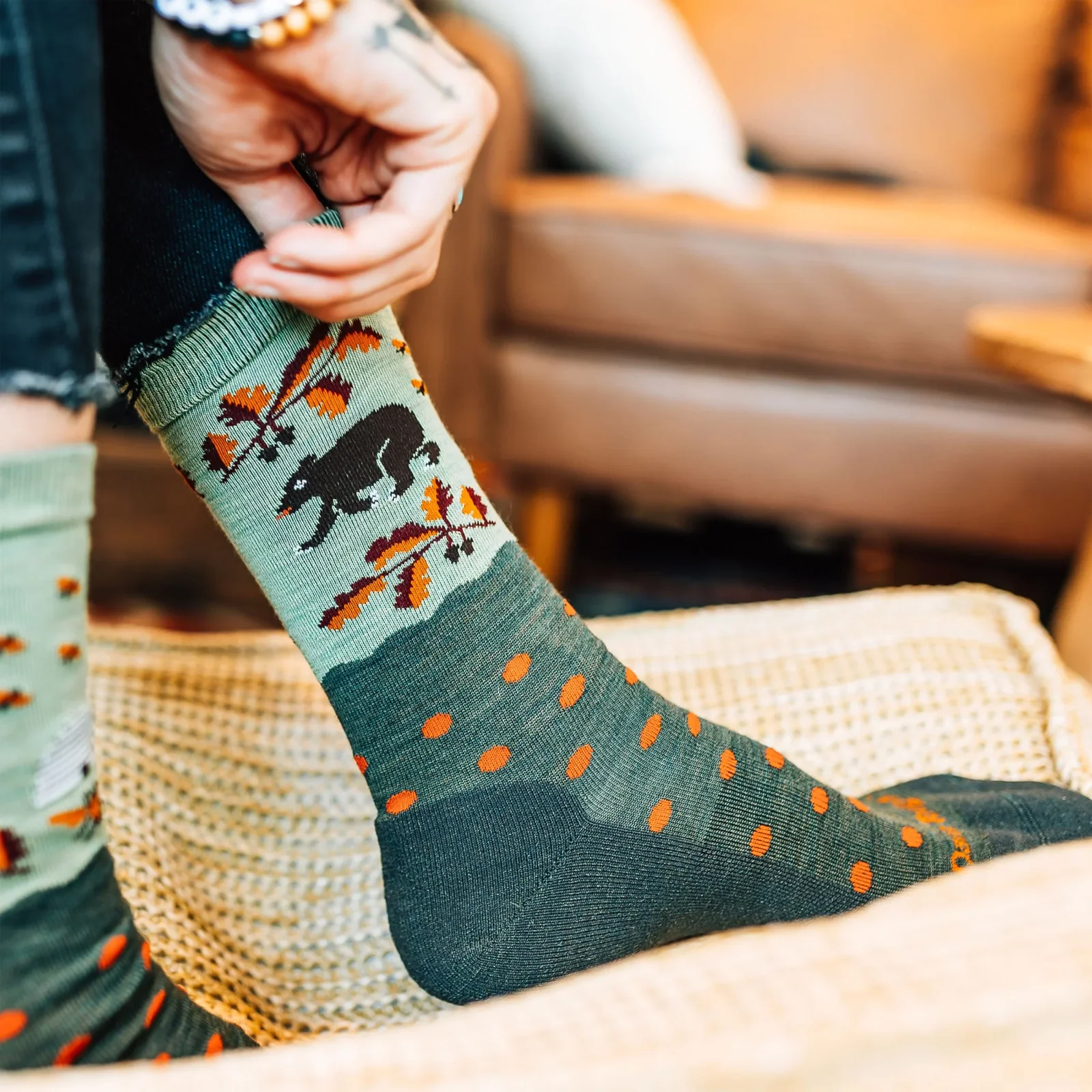Darn Tough Wild Life Lightweight Crew Sock with Cushion (Women) - Forest - Image 4
