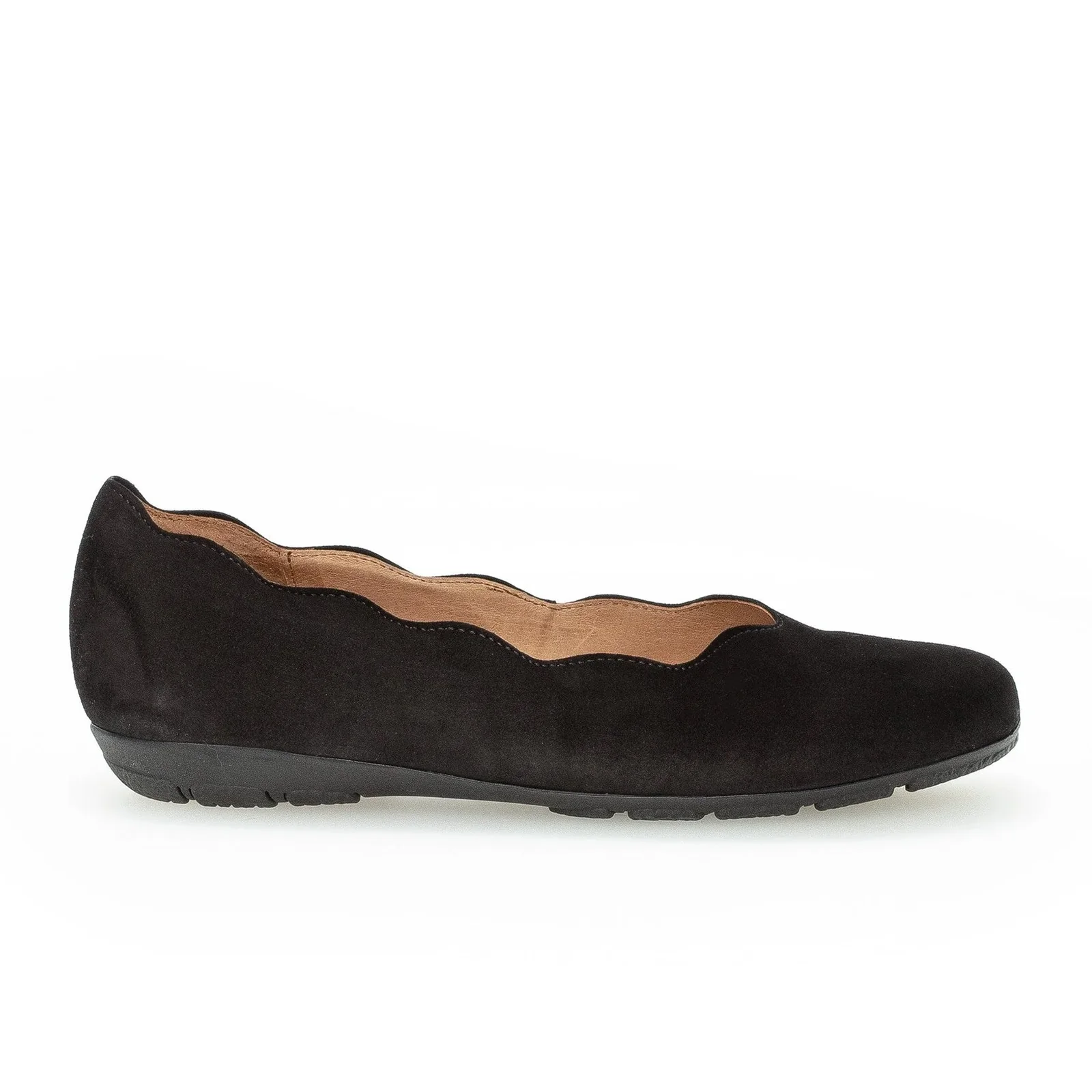 Gabor 166 Scalloped Flat (Women) - Schwarz Samtchevreau