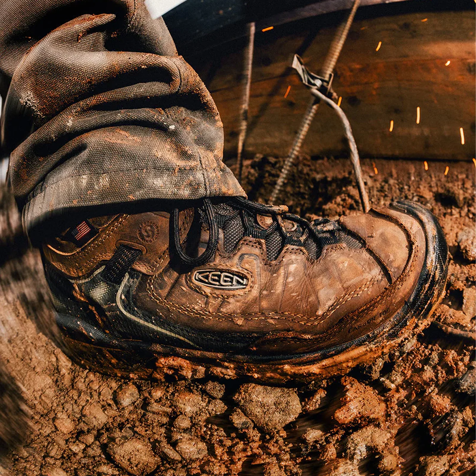 Keen Utility Targhee IV Mid Waterproof Carbon Toe Work Boot (Men) - Dark Earth/Black - Image 8