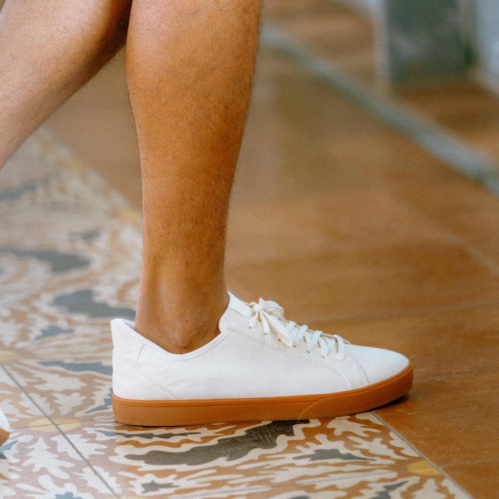 Kizik Irvine Sneaker (Unisex) - Pristine/Gum - Image 6