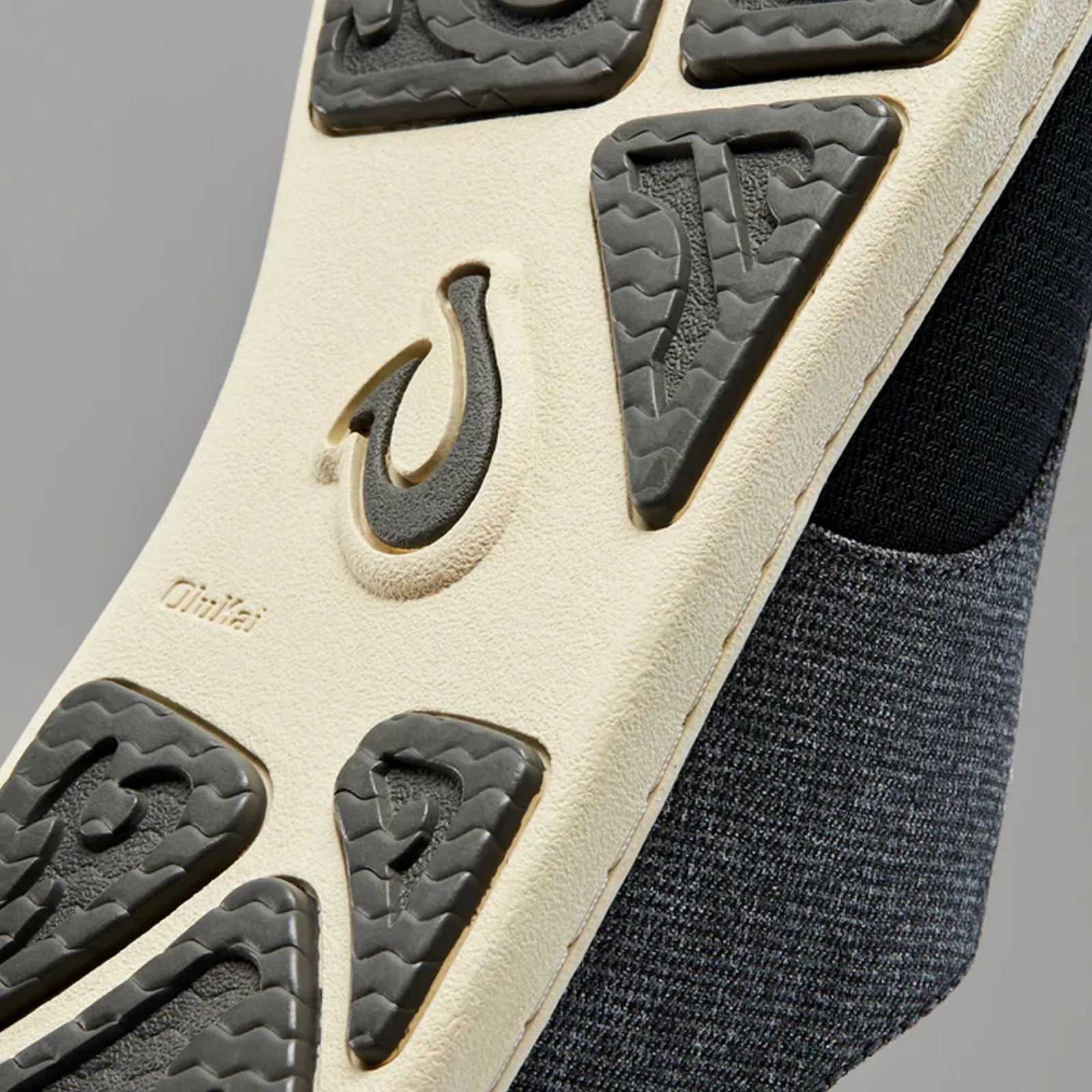 OluKai Nohea Moku Lace Up (Men) - Dark Shadow/Dark Shadow - Image 7