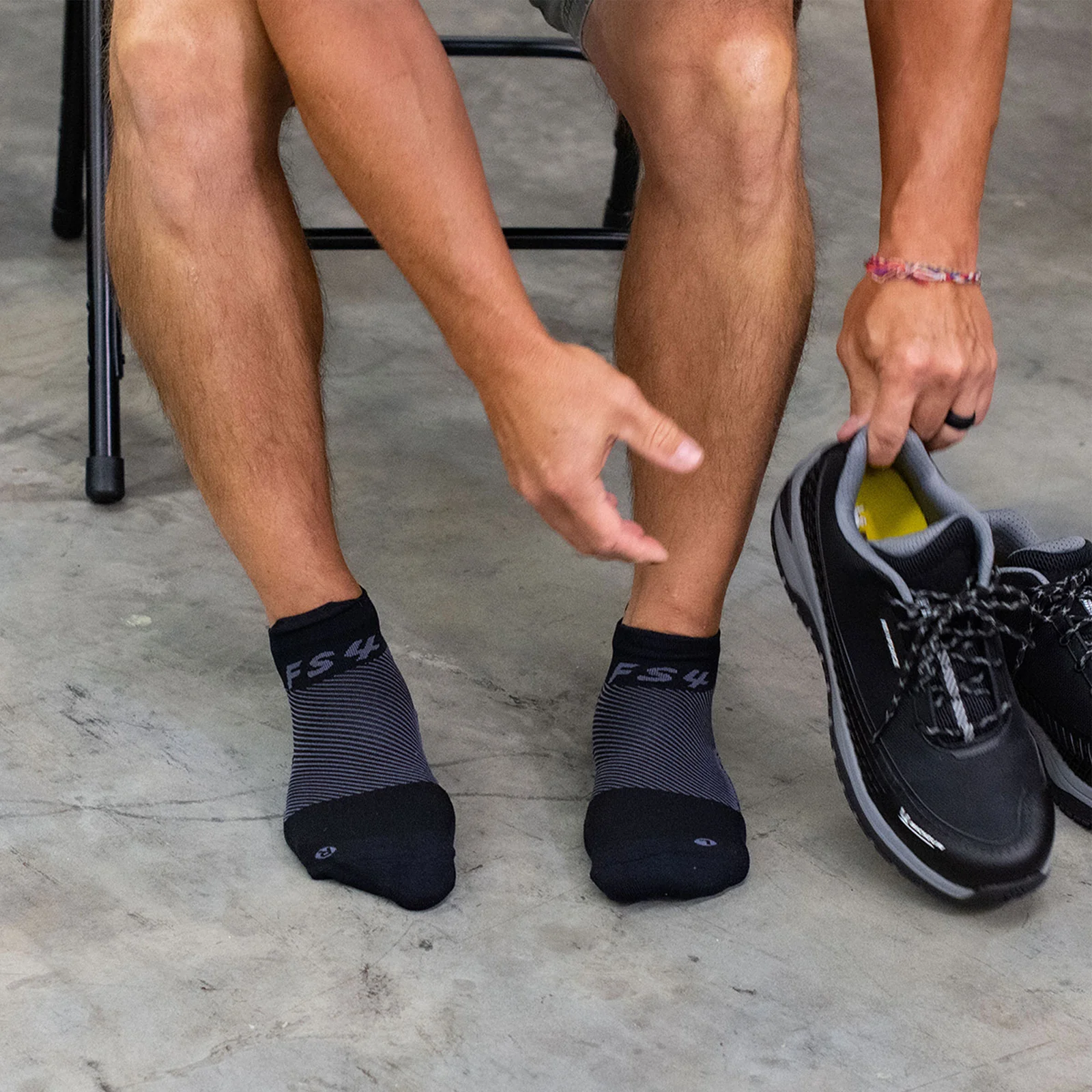 OS1st FS4 Plantar Fasciitis No Show Sock (Unisex) - Black - Image 4