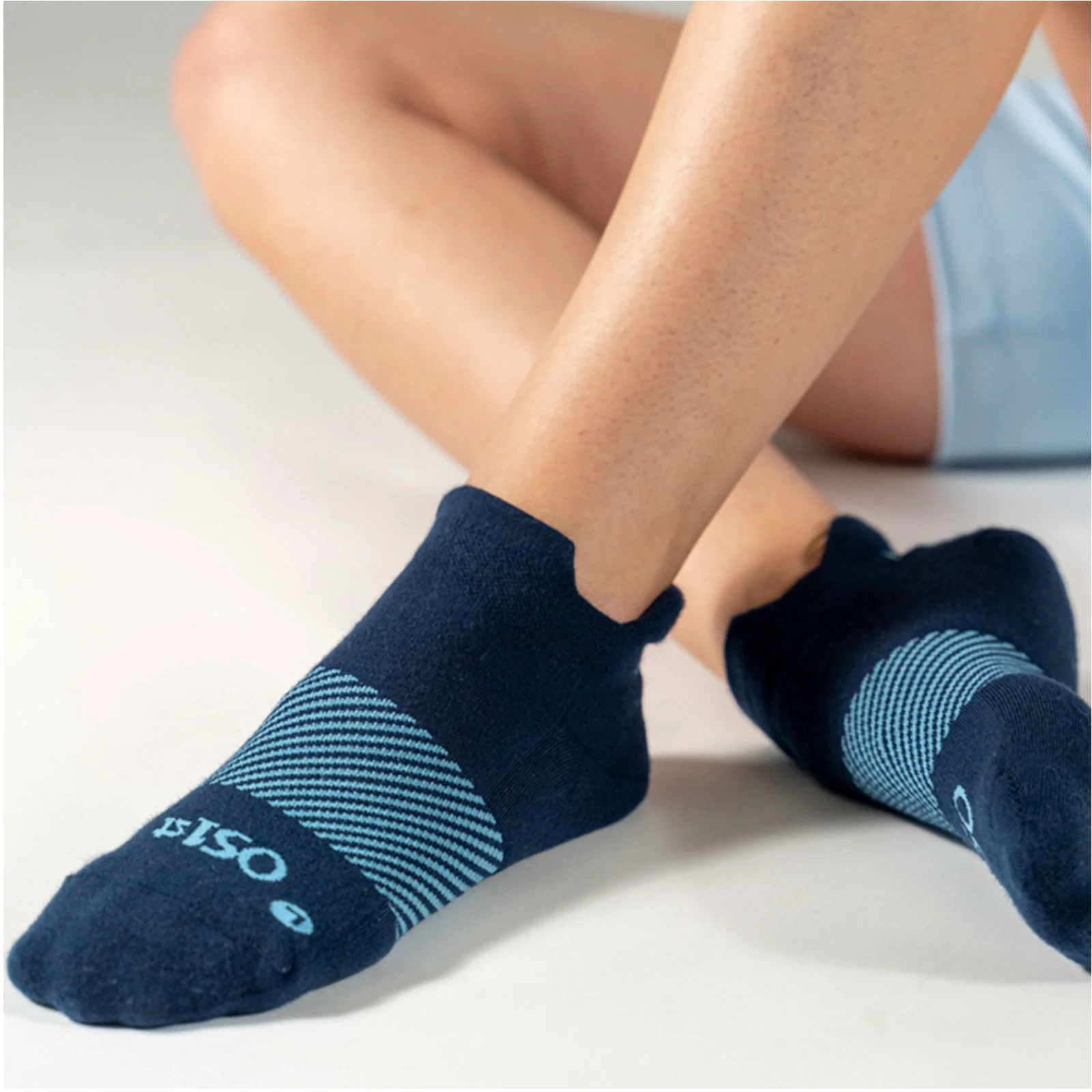 OS1st Wicked Comfort No Show Sock (Unisex) - Navy - Image 4