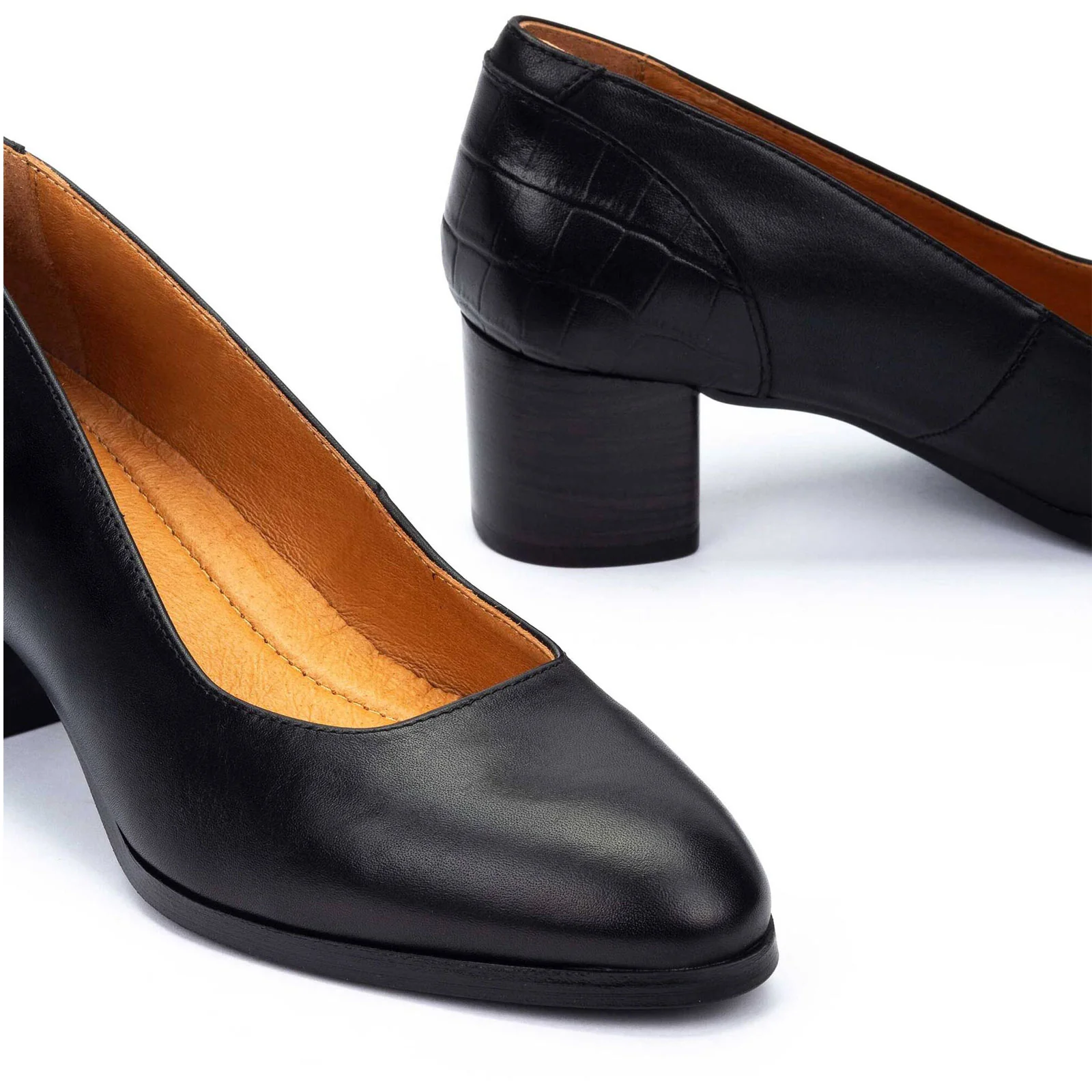 Pikolinos Calafat W1Z-5920C1 Pump (Women) - Black - Image 5