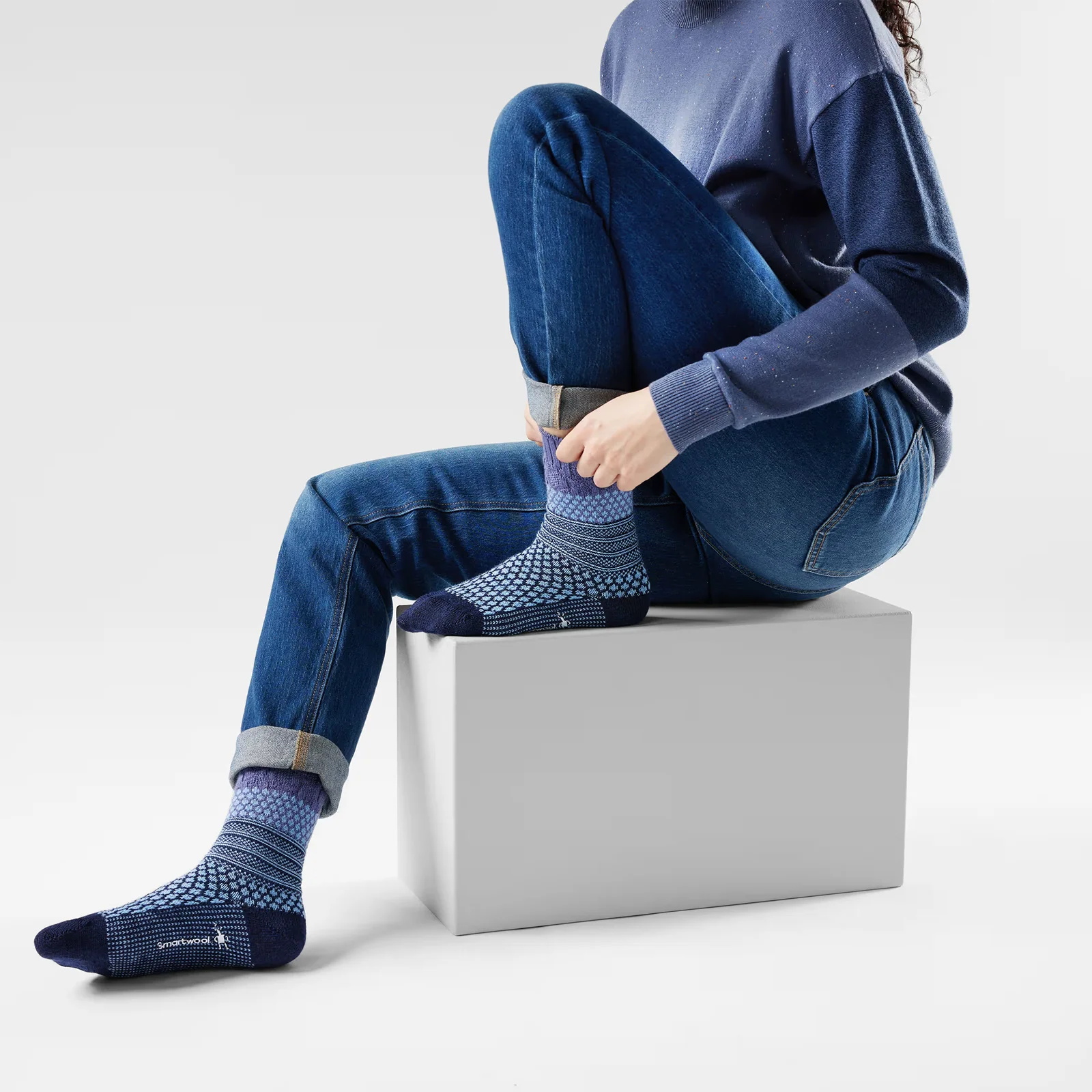 Smartwool Everyday Cozy Popcorn Cable Crew Sock (Unisex) - Serene Blue - Image 3