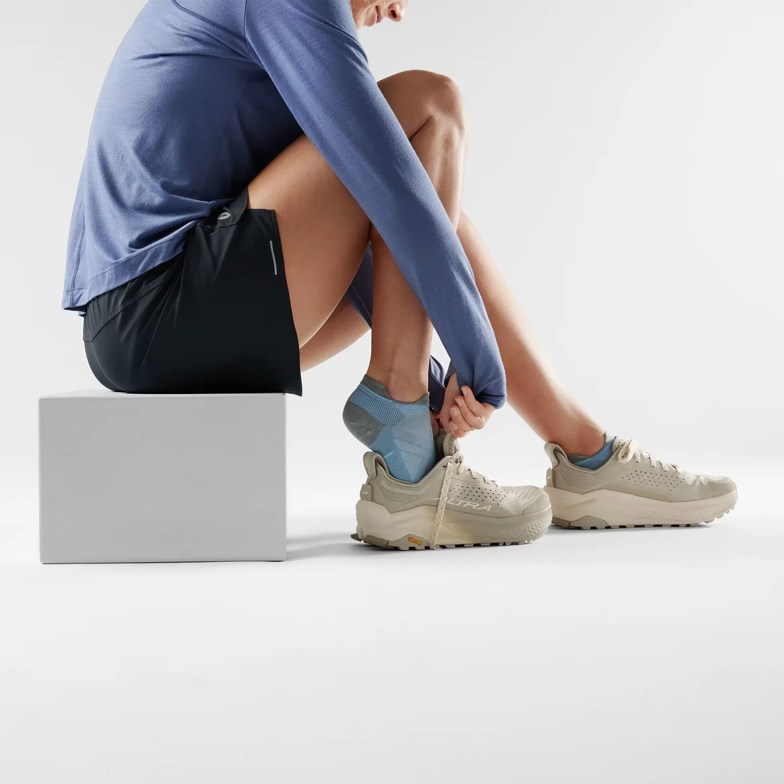 Smartwool Run Zero Cushion Low Ankle Sock (Women) - Serene Blue - Image 3