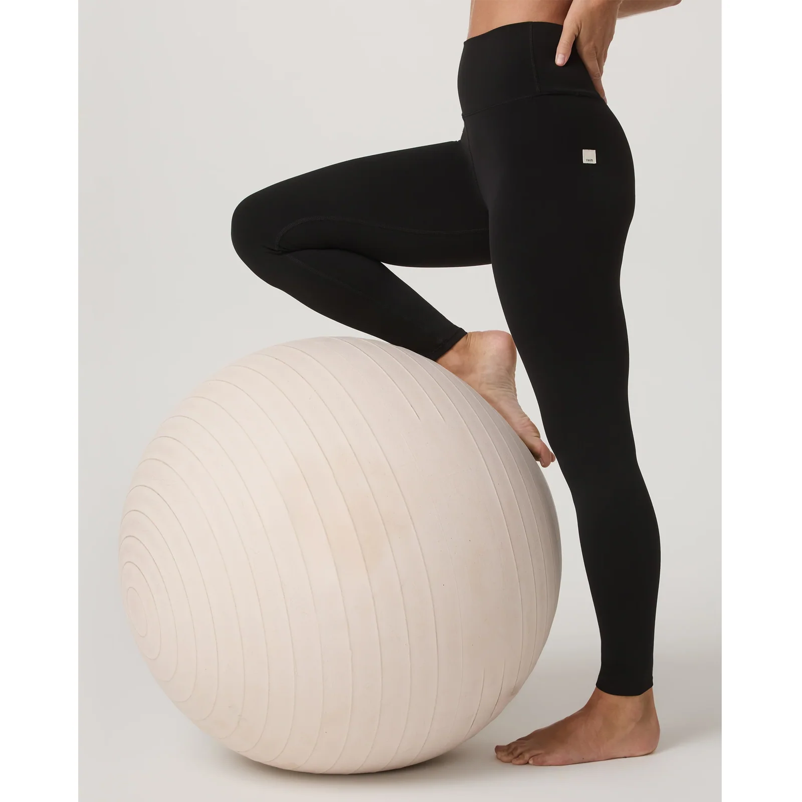 Vuori AllTheFeels Legging (Women) - Black - Image 2