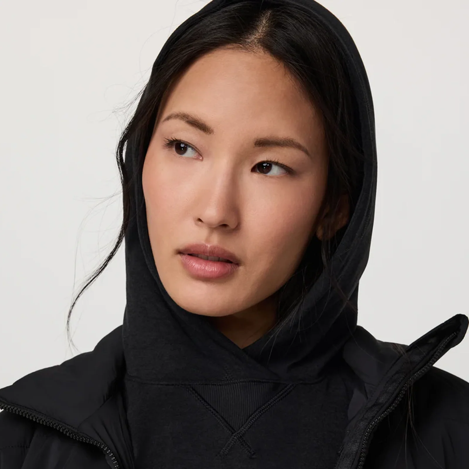 Vuori Halo Modern Pullover Hoodie (Women) - Black Heather - Image 5