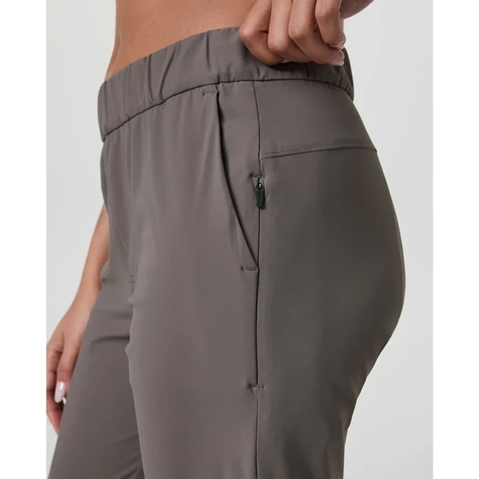 Vuori Miles Ankle Pant (Women) - Chia - Image 6