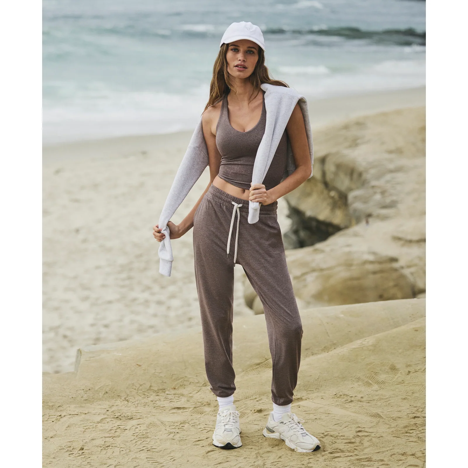 Vuori Performance Jogger (Women) - Huckleberry Heather - Image 5