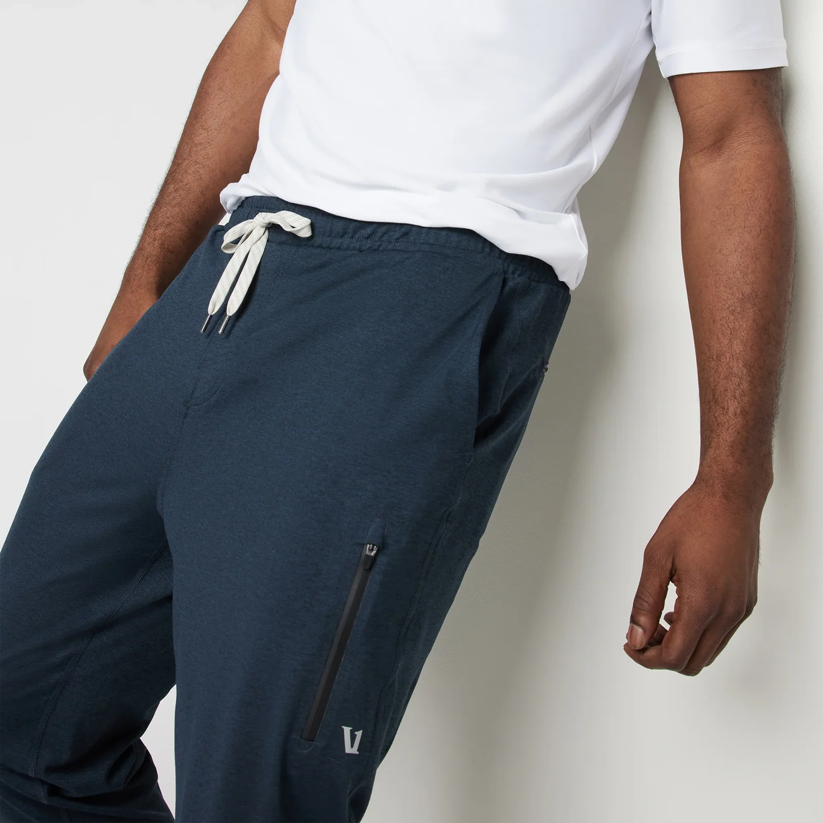 Vuori Sunday Performance 28" Jogger (Men) - Ink Heather - Image 6
