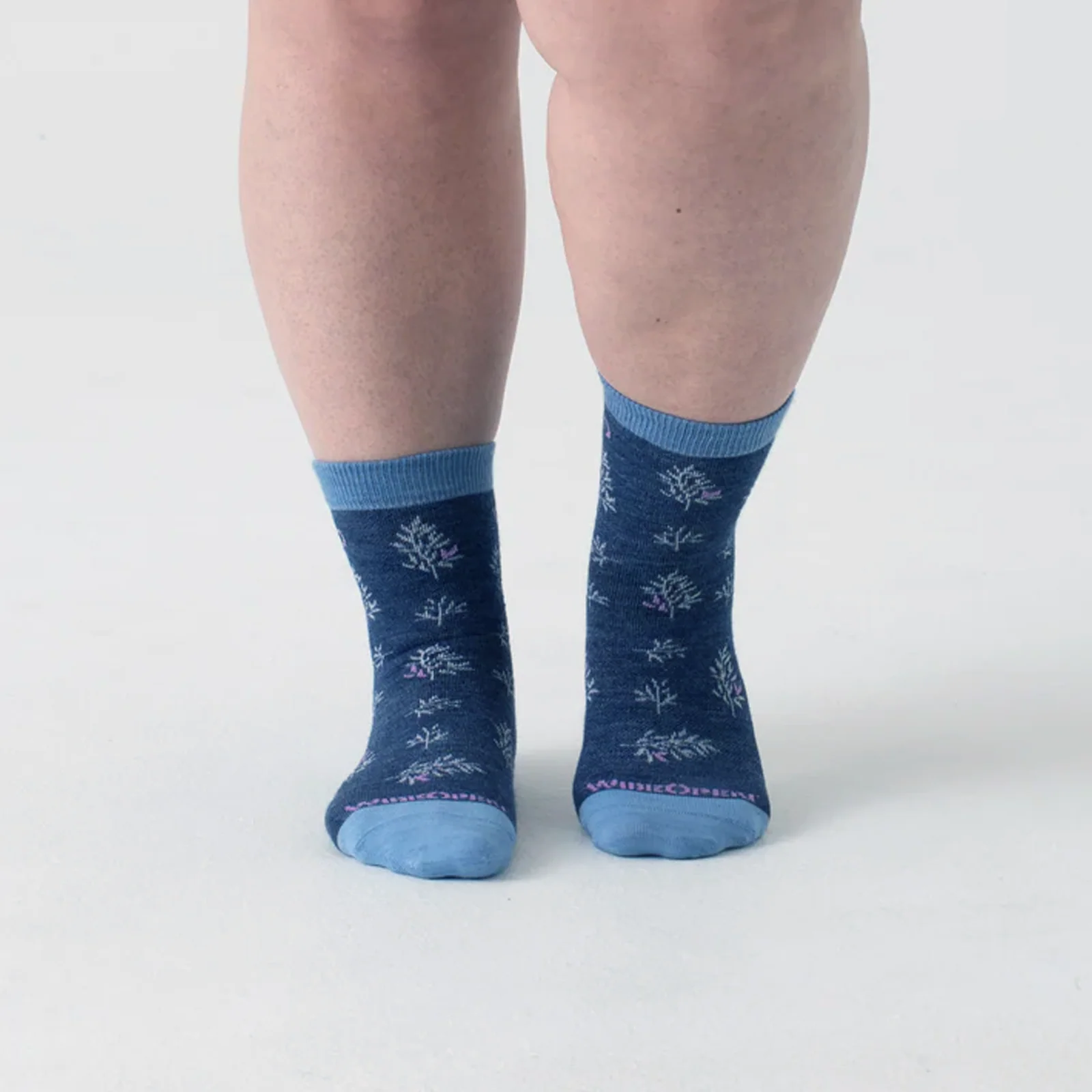 Wide Open Foliage Lightweight Crew Sock (Women) - Denim - Image 4